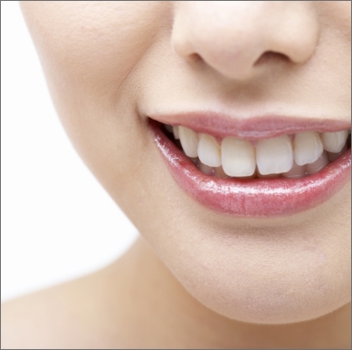 きれいな歯並びでお口の美と健康を守りましょう